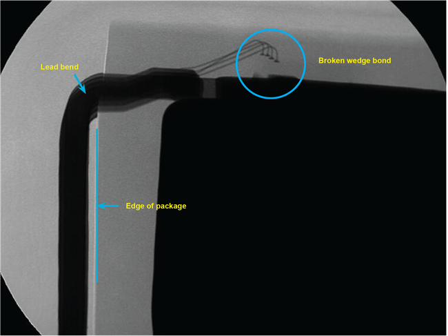 图 A-3。本 X 射线图像显示了引线弯曲过于接近封装体的封装的侧视图。未对引线夹紧。结果由于未夹紧就弯曲，导线上的物理损伤导致电线的楔形接合断裂。